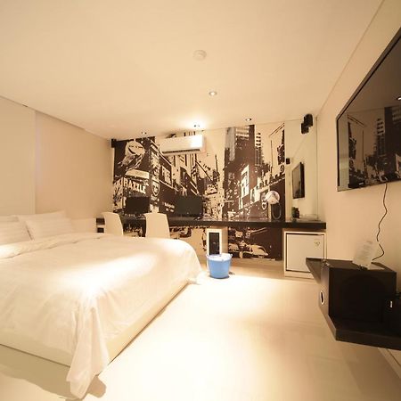 Hotel Pop Jongno Сеул Екстер'єр фото