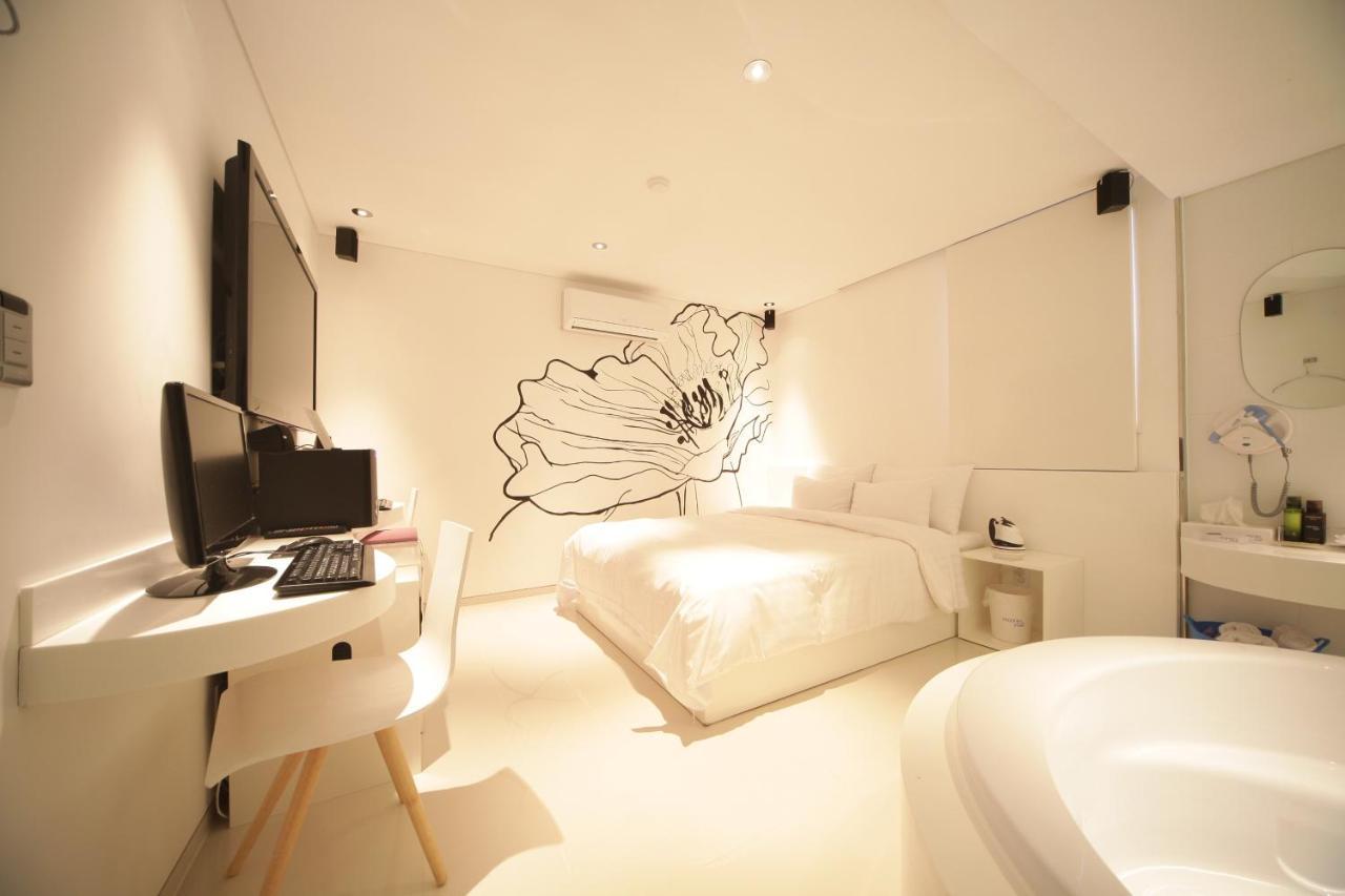 Hotel Pop Jongno Сеул Екстер'єр фото
