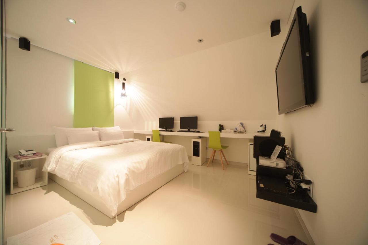 Hotel Pop Jongno Сеул Екстер'єр фото